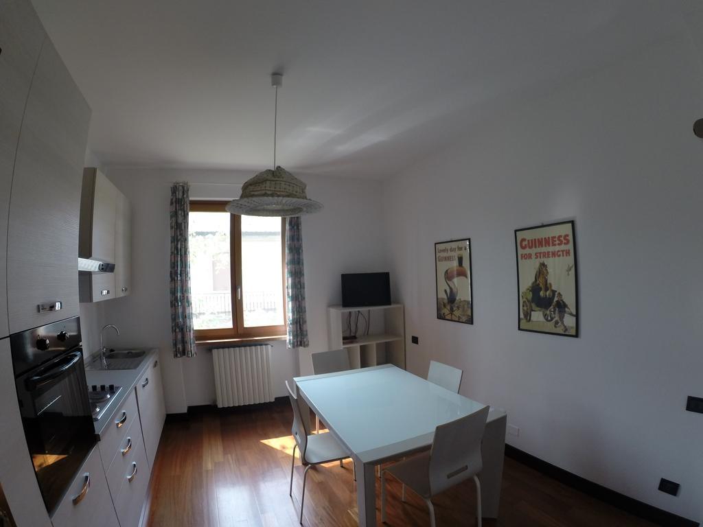 Viadelcipresso12 Apartment Desenzano del Garda Bagian luar foto